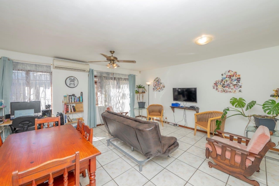 3 Bedroom Property for Sale in Stikland Western Cape